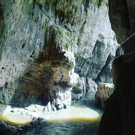 Grotte di San Canziano