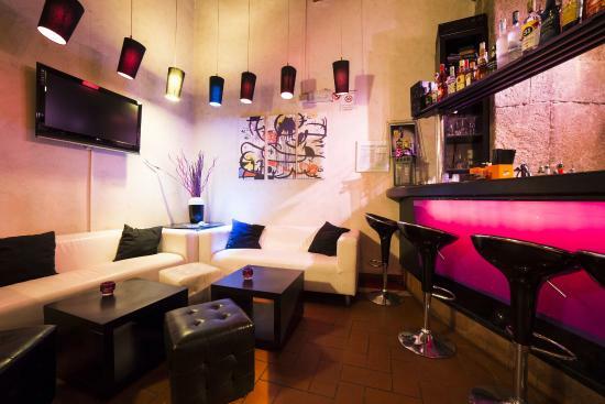 MIRO' lounge bar