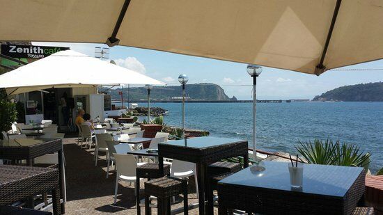 Zenith Cafè Bistrot Aperitif