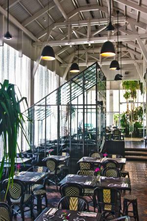 PS.Cafe at Palais Renaissance