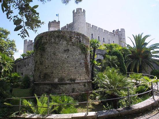 Le Chateau de Villeneuve-Loubet