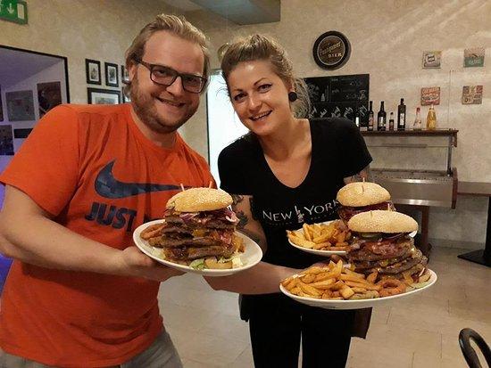 New York American Bar & Grill