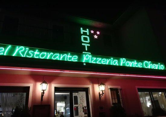 Hotel Ristorante Pizzeria Ponte Cherio