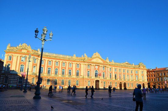 plazza del capitolio in tolosa