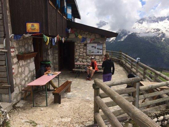 Rifugio Alpino G. Di Brazza