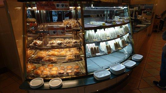 Café Veloce Nanba West entrance