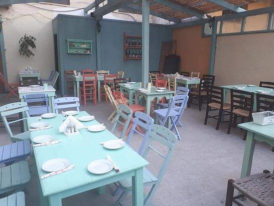 Kafenes Mia Pirounia