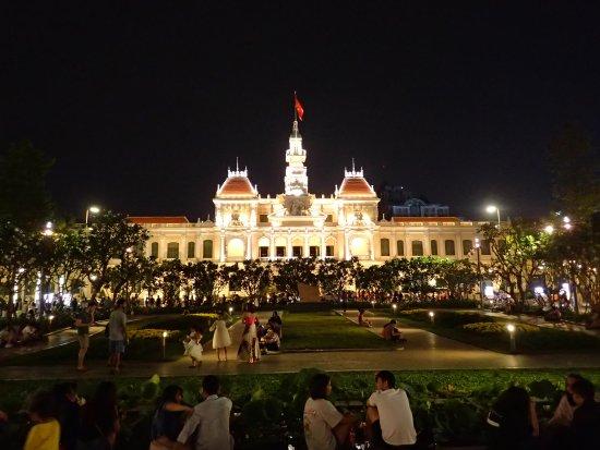 Piazza del municipio di Ho Chi Minh
