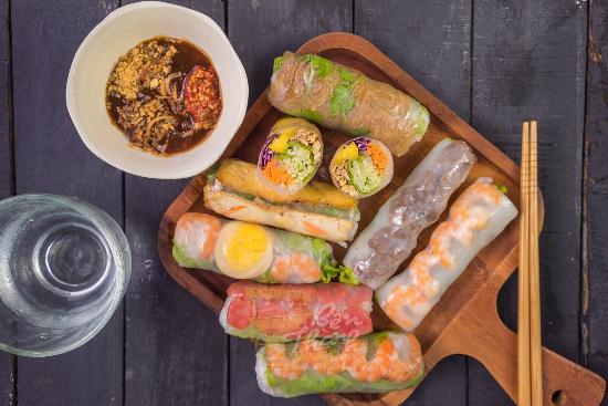 Zona ristorazione Benthanh Street Food Market