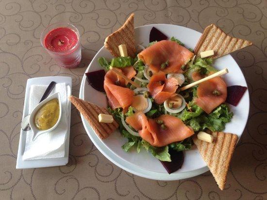 La Antigua Escuela Bar & Cafe