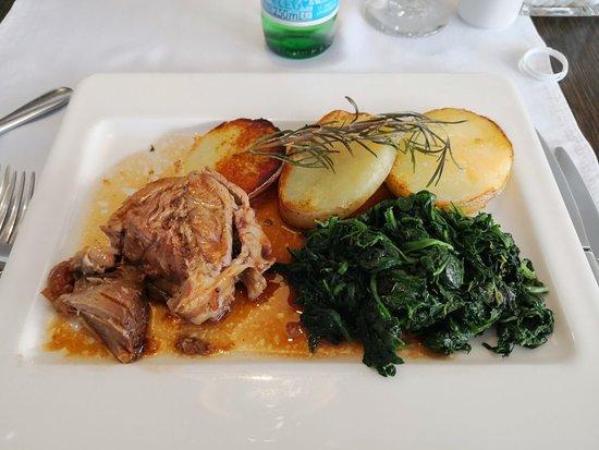 Metropolitan Hotel Restaurant