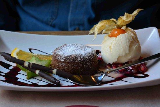 Lyst Cafe, Bar & Food