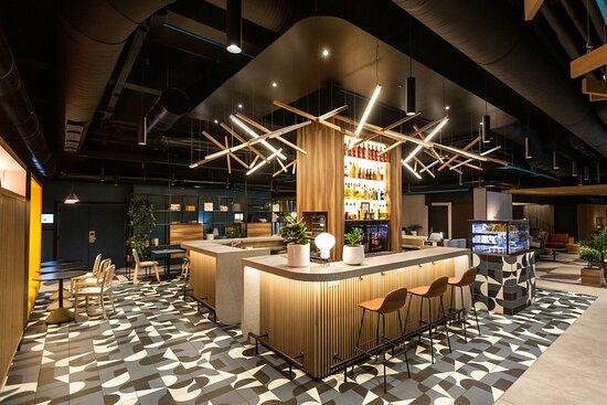 Bar Restaurant Ici & La