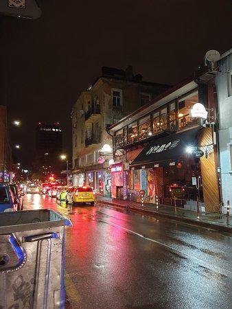 Nomo Restaurant and Craft Beer Bar