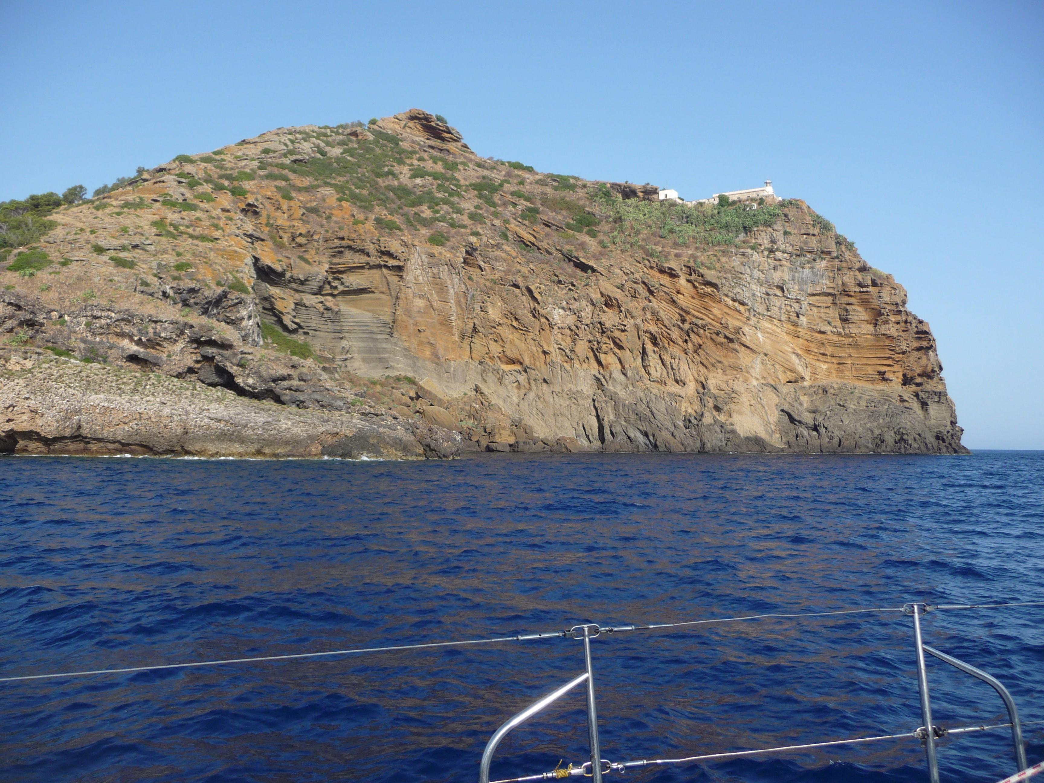 Faro Punta Omo Morto