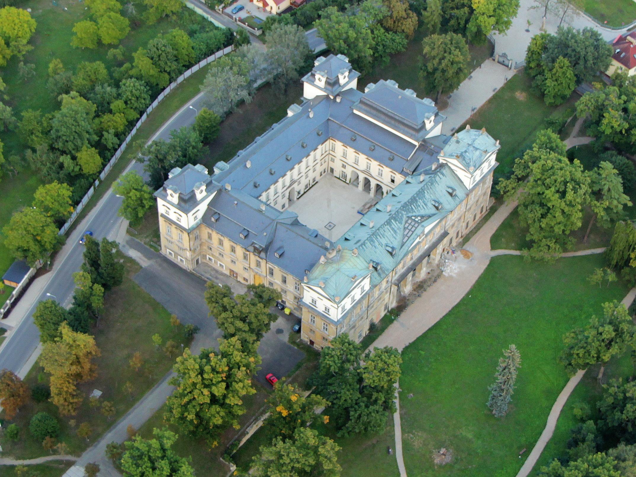 Kosmonosy Castle