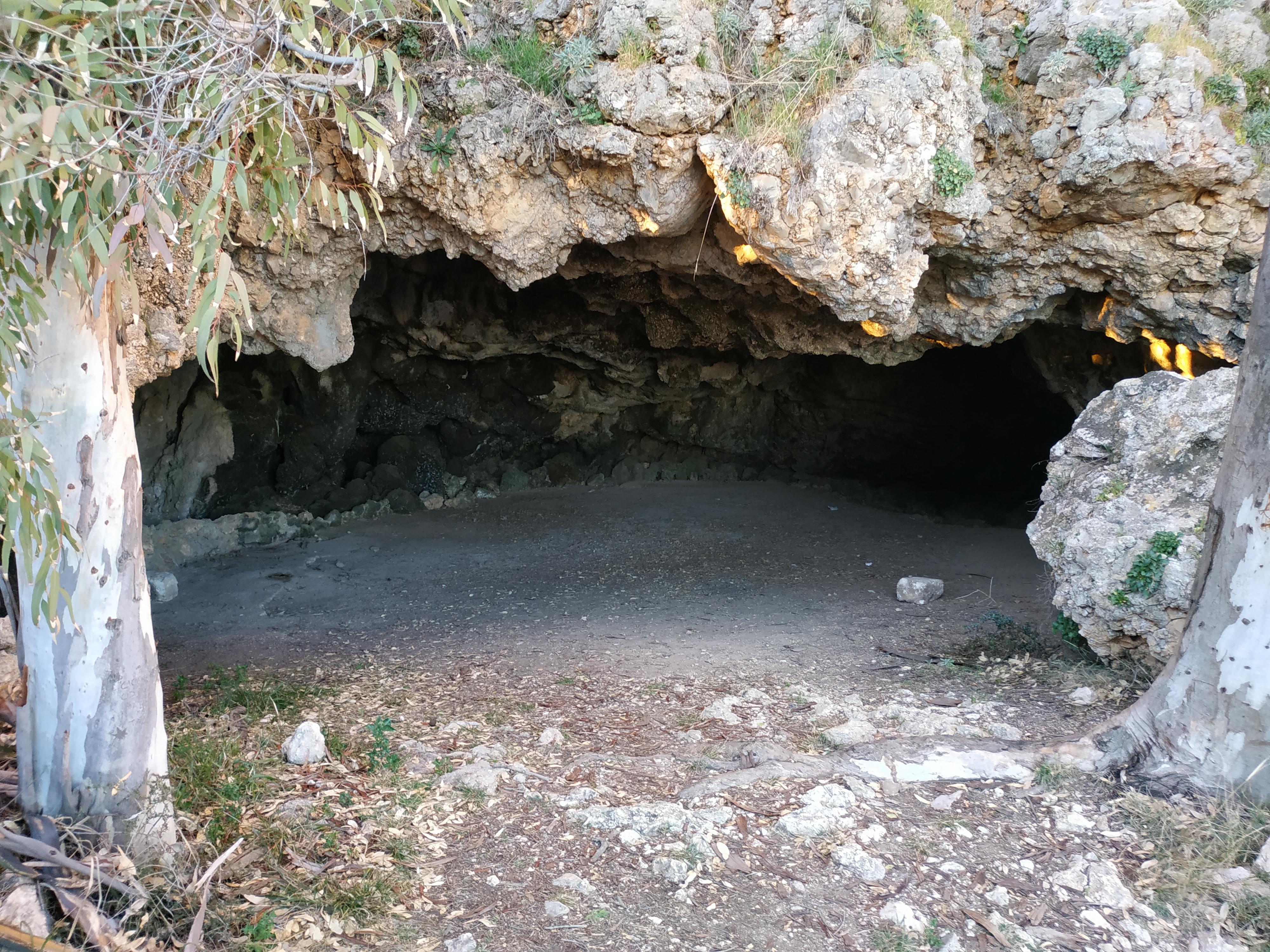 Grotta di Capelvenere
