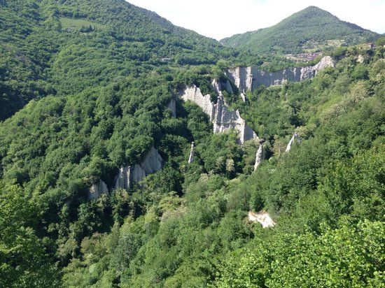 Riserva Naturale delle Piramidi di Zone