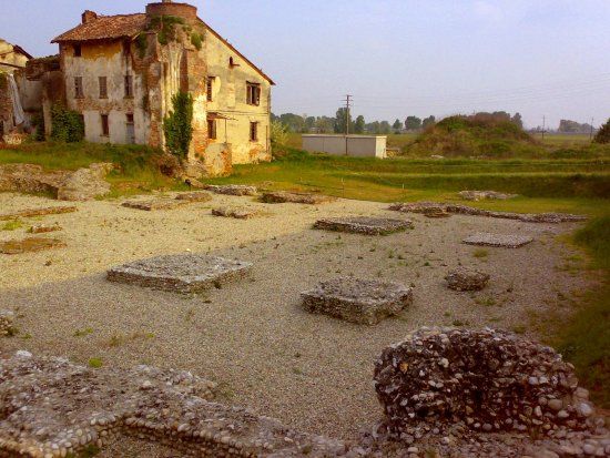 Area Archeologica di Santa Maria