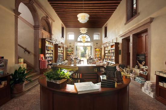 Libreria Palazzo Roberti