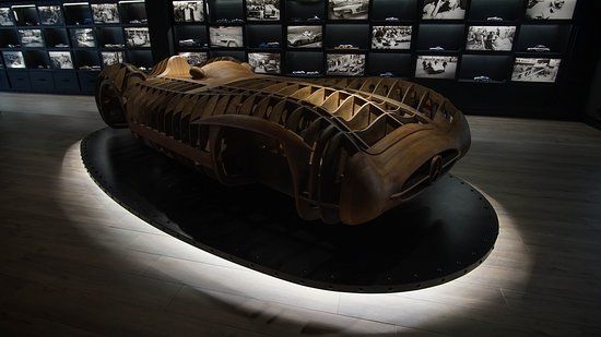 Museo Mercedes-Benz Barakaldo Aguinaga