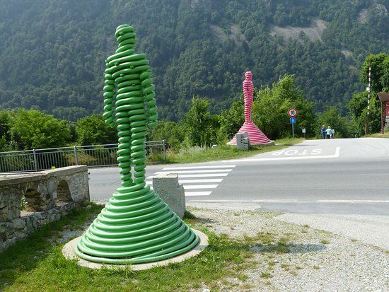 Le Statue dei fratelli giganti Ugo