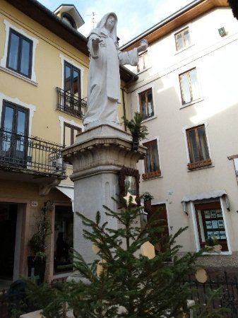 Statua della Beata Giovanna Maria Bonomo