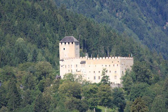 Castello di Bruck