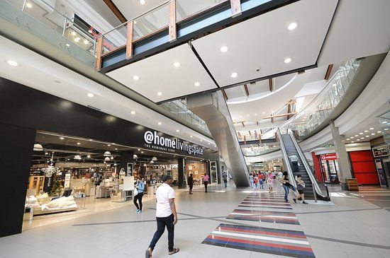 Centro commerciale i'langa Mall