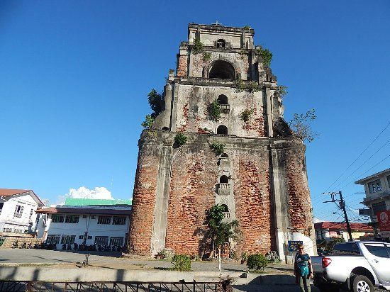 Torre campanaria Sinking Bell Tower