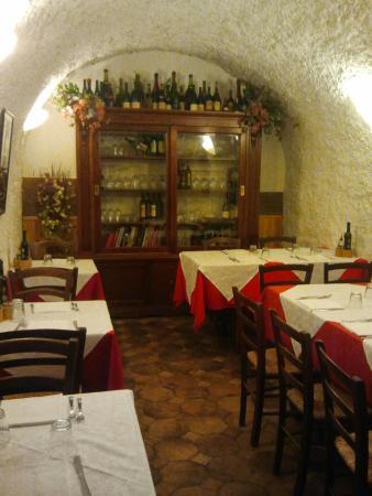 La Taverna Wine Cafè