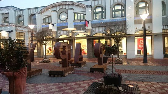 Outlet di Ingolstadt Village
