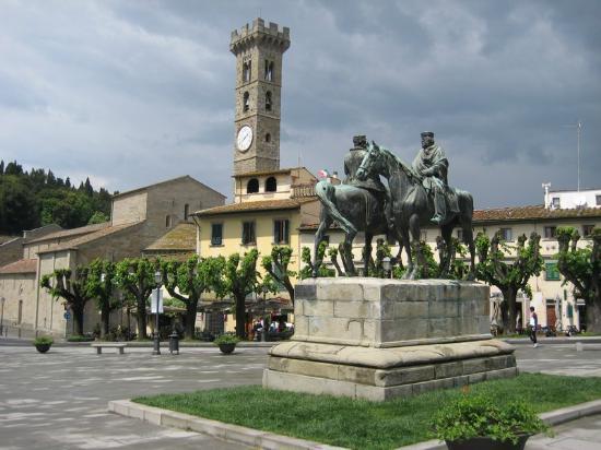 Piazza Mino da Fiesole