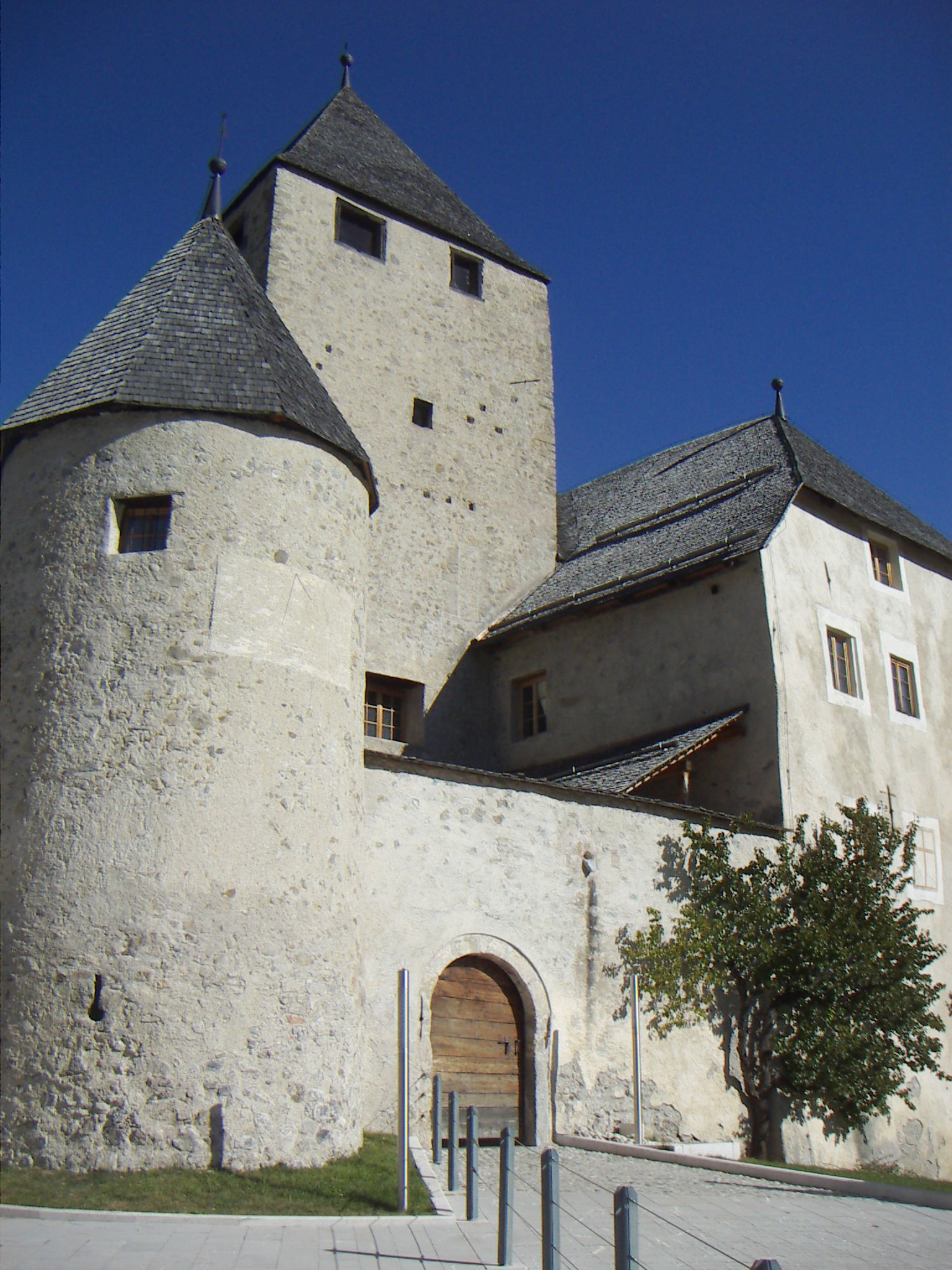 Castel Tor