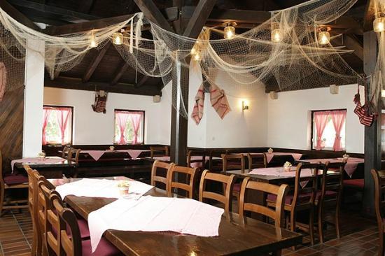 Batela Tavern At Bluesun Hotel Alan