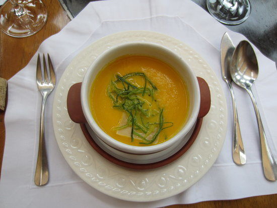 Tampu Restaurant at Sanctuary Lodge