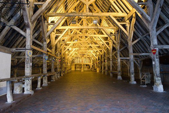 Les Halles Medievales